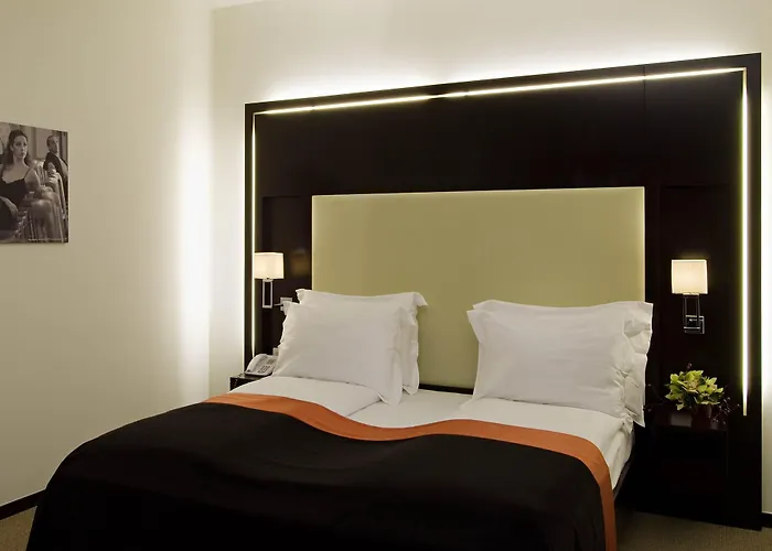 מלון The Levante Parliament A Design (adults Only) 4*